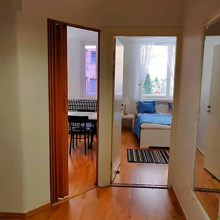 Spacious Diana In City Center